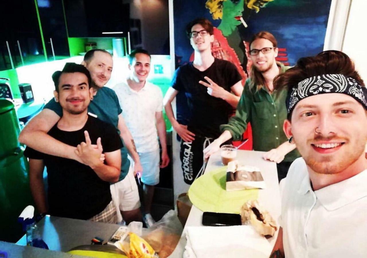 בלגרד Pop Art Hostel מראה חיצוני תמונה